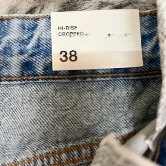 Zara Distressed Jeans - Picture 9 of 16